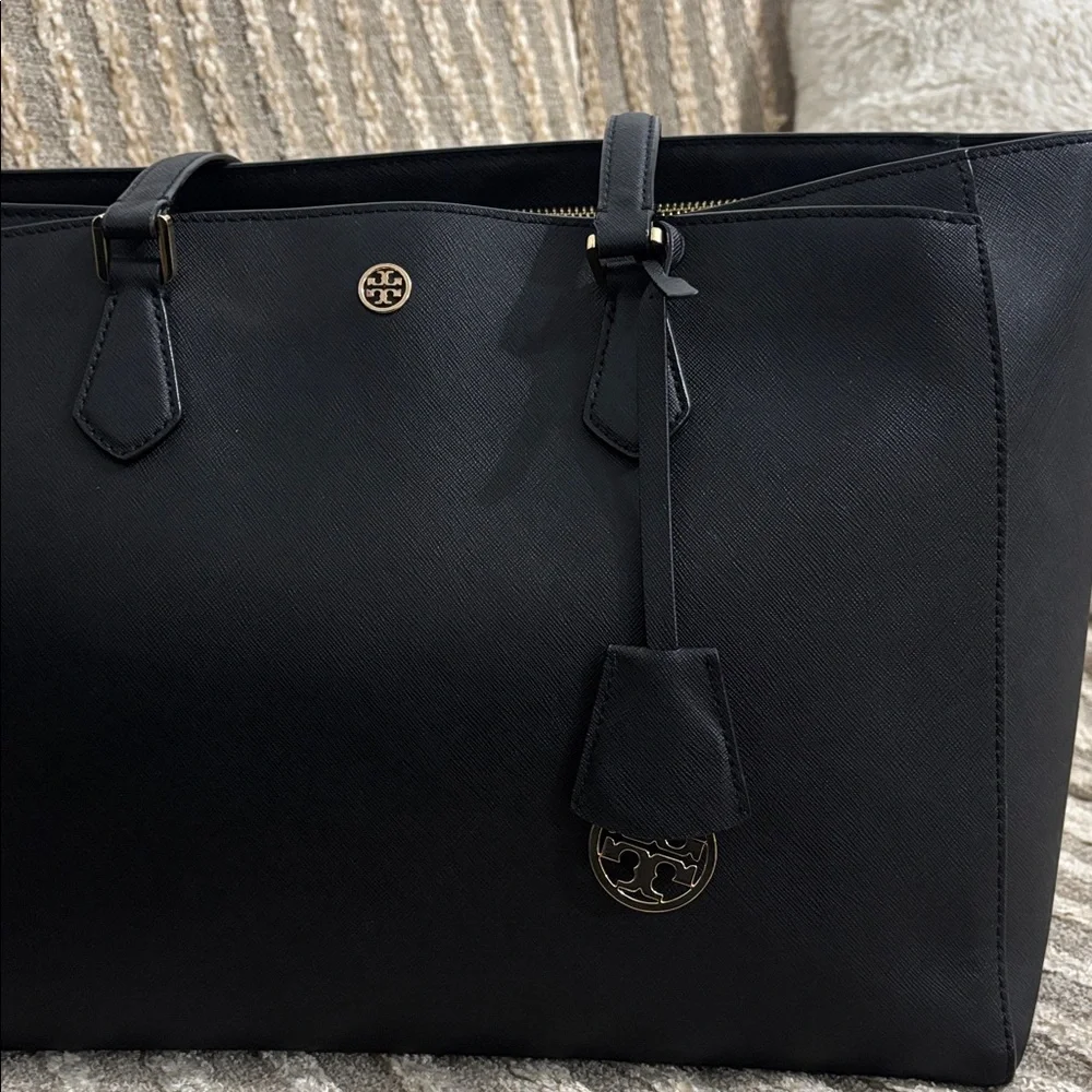 Tory Burch Large Robinson Black Leather Tote Shoulder‎ Bag